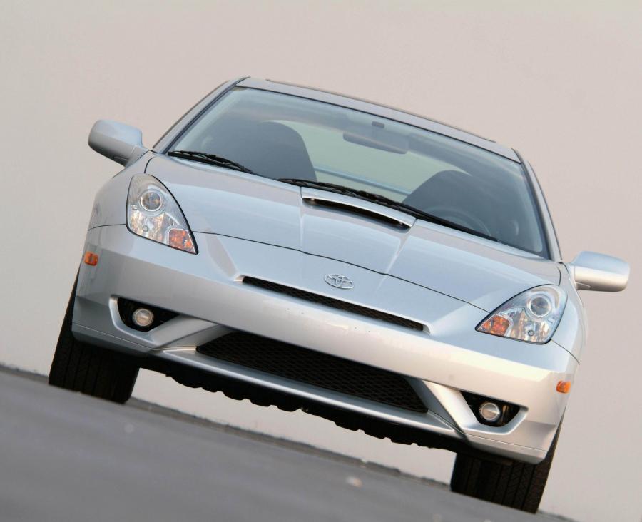  Toyota Celica 2000 года  (фото 37 из 53)